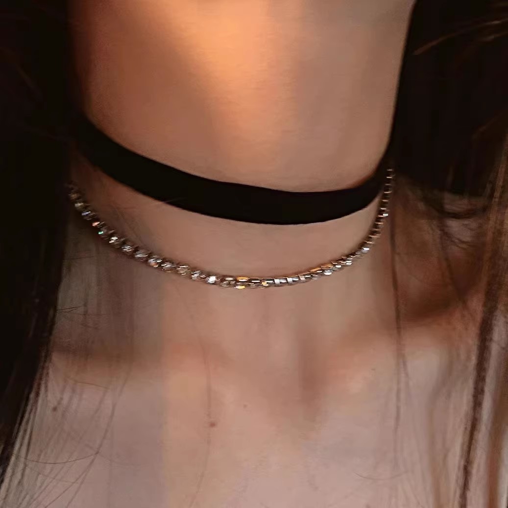 Чокер "Ткань и цепь"