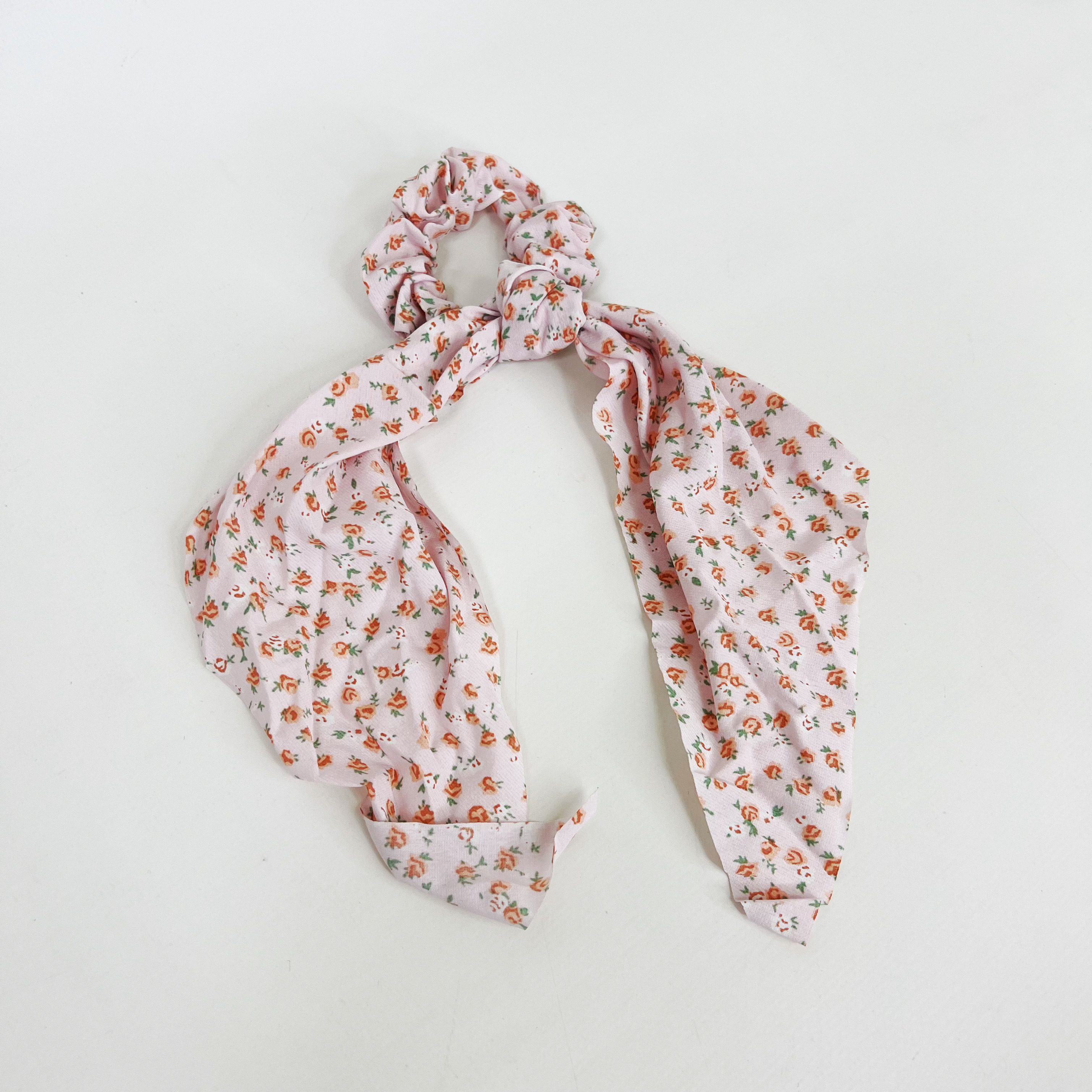 Резинка для волос тканевая розовая "Розовые цветочки"