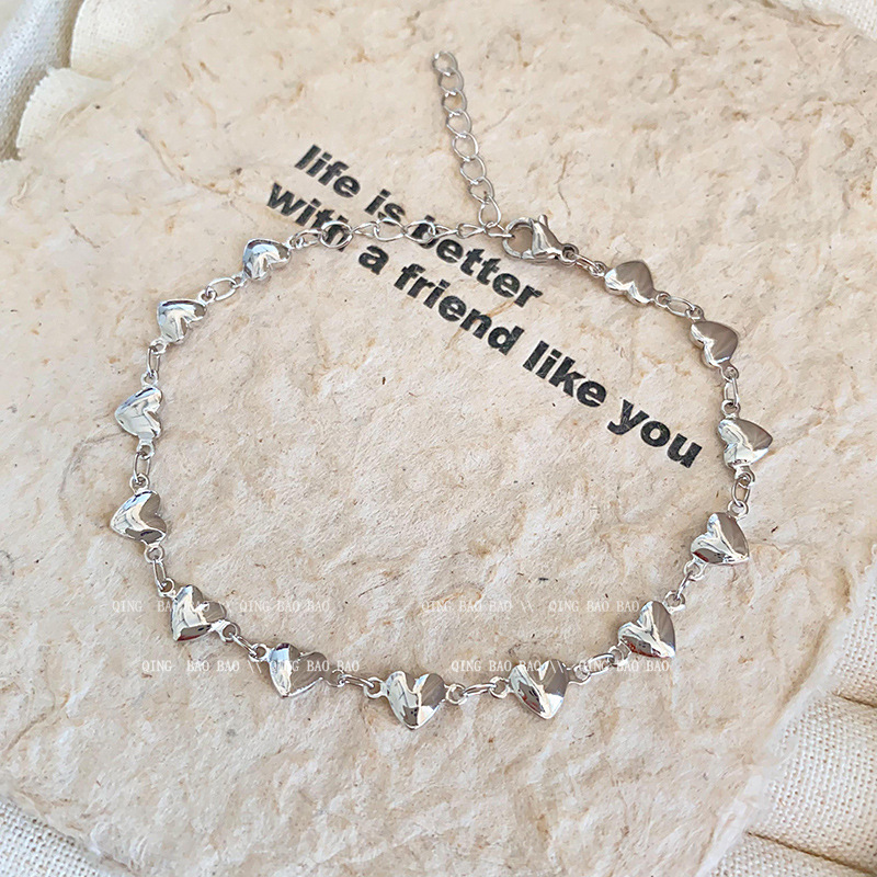 Браслет "Много сердечек"