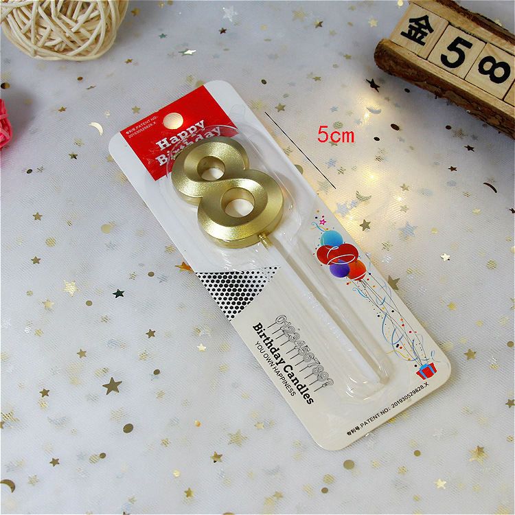 Свеча "Золотая цифра" 8