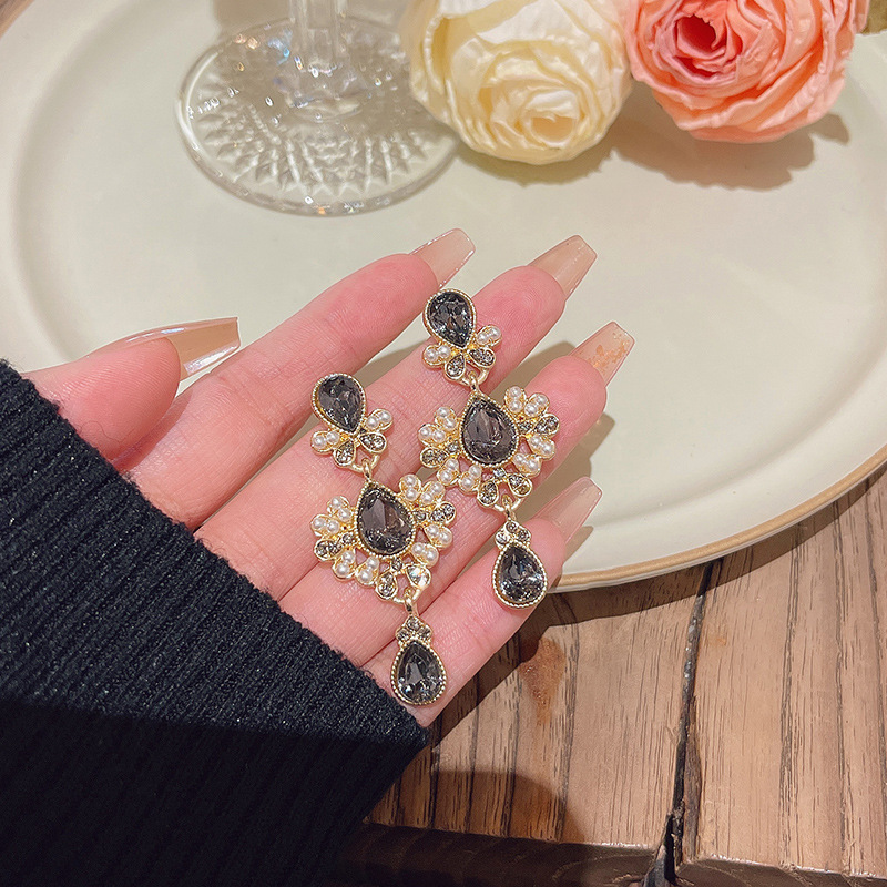 Серьги "Роскошные" 3 больших черных камня