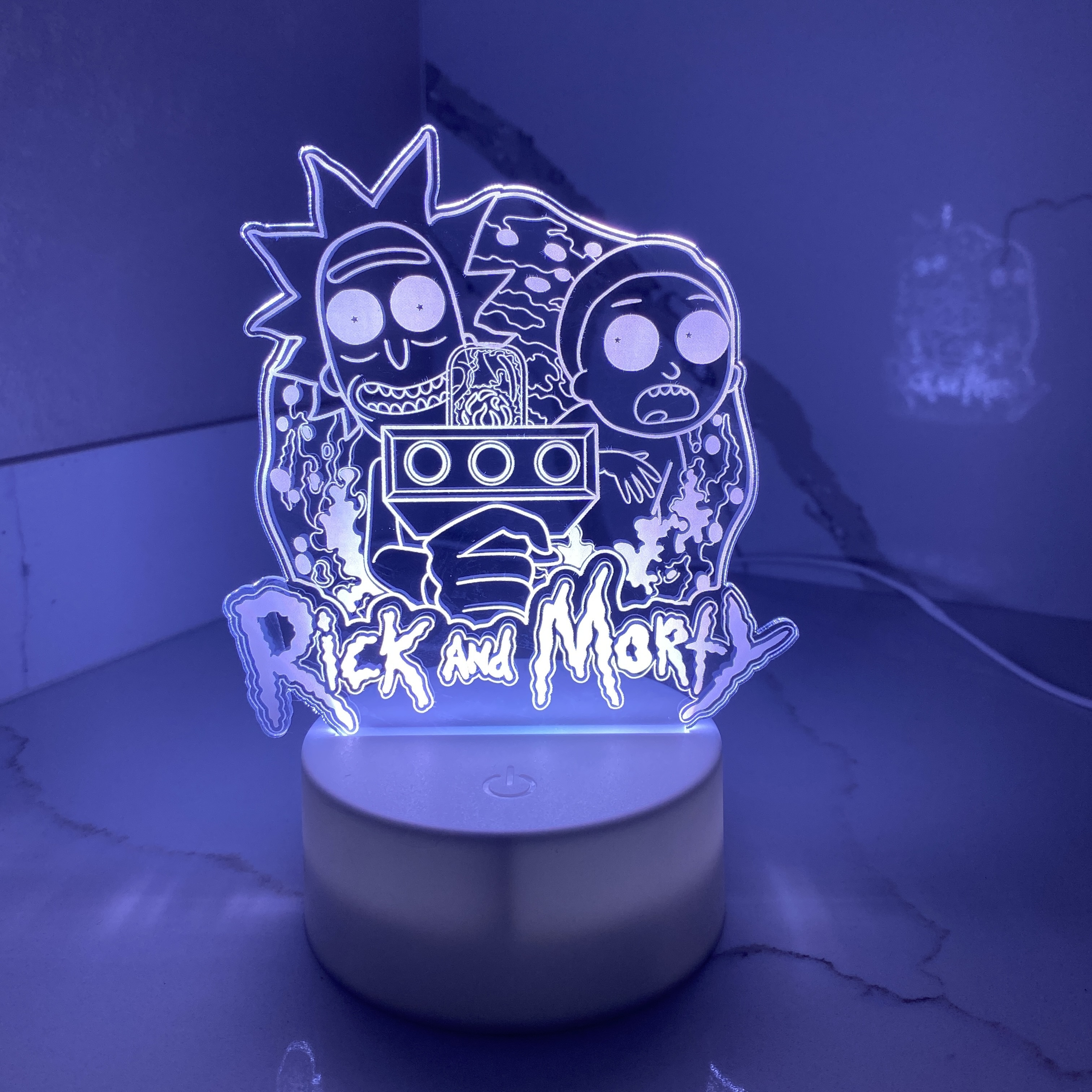 Светильник акриловый "Рик и Морти" с бластером